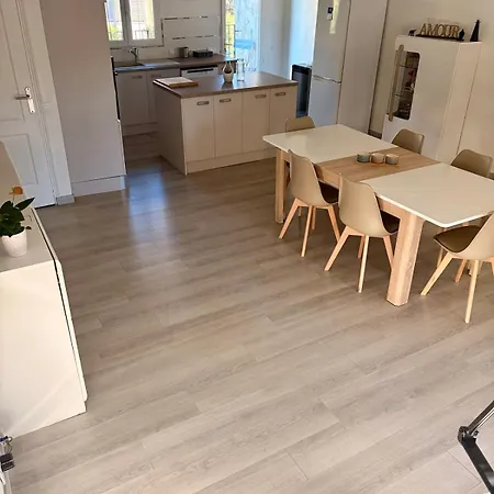 Apartamento Large, Bright Loft With Mezzanine
