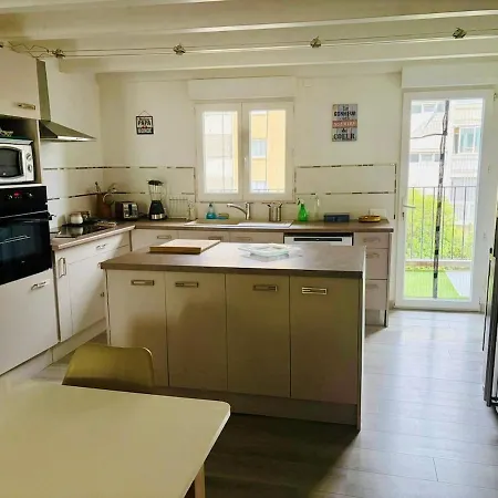 Large, Bright Loft With Mezzanine